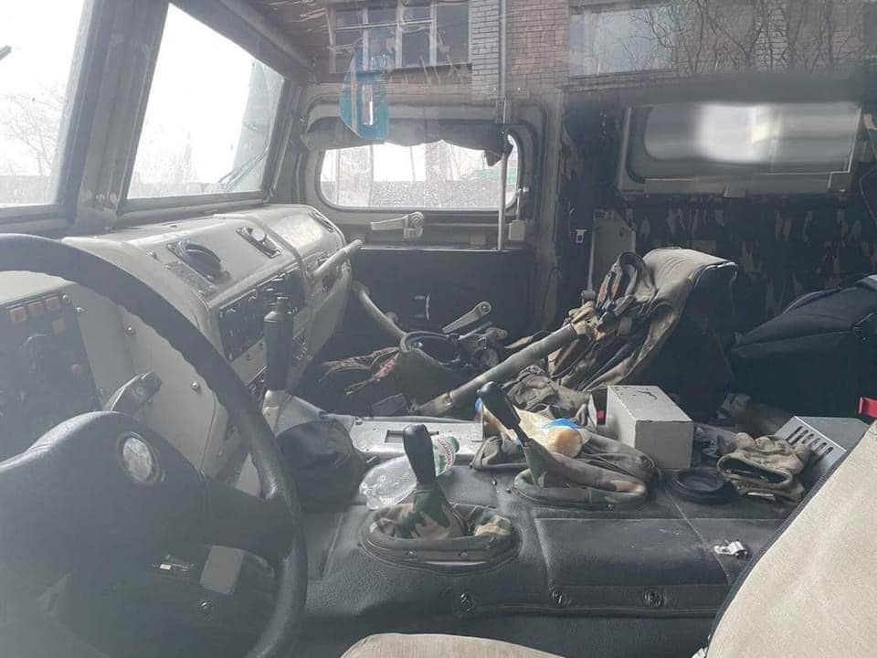 Presa chineză: Trupele Ucrainei au aruncat în aer un grup de vehicule blindate rusești în apropierea unui sat din prefectura Kiev 8
