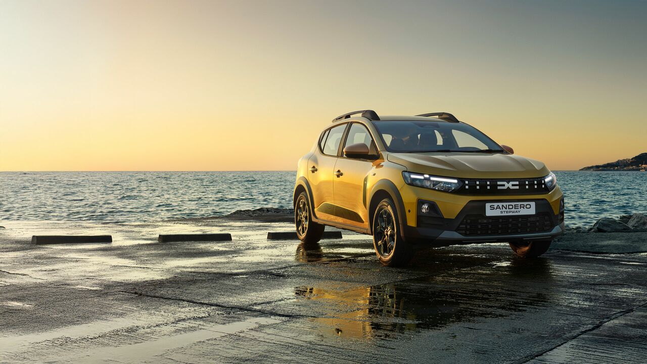 Pentru al doilea an consecutiv, Dacia Sandero a fost cea mai vândută mașină din Europa: „În 2025, în România au fost produse peste 550.000 de autovehicule. Afirmația potrivit căreia „nu se mai produce nimic în România” este contrazisă de datele economice” 1