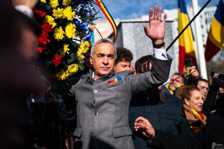 (Video) Nicușor Dan îl copiază pe Călin Georgescu și vorbește despre „Pace”. Cine este mai credibil? „ Să fie un an al păcii, al solidarității și al încrederii că facem totul cu bună-credință” 2