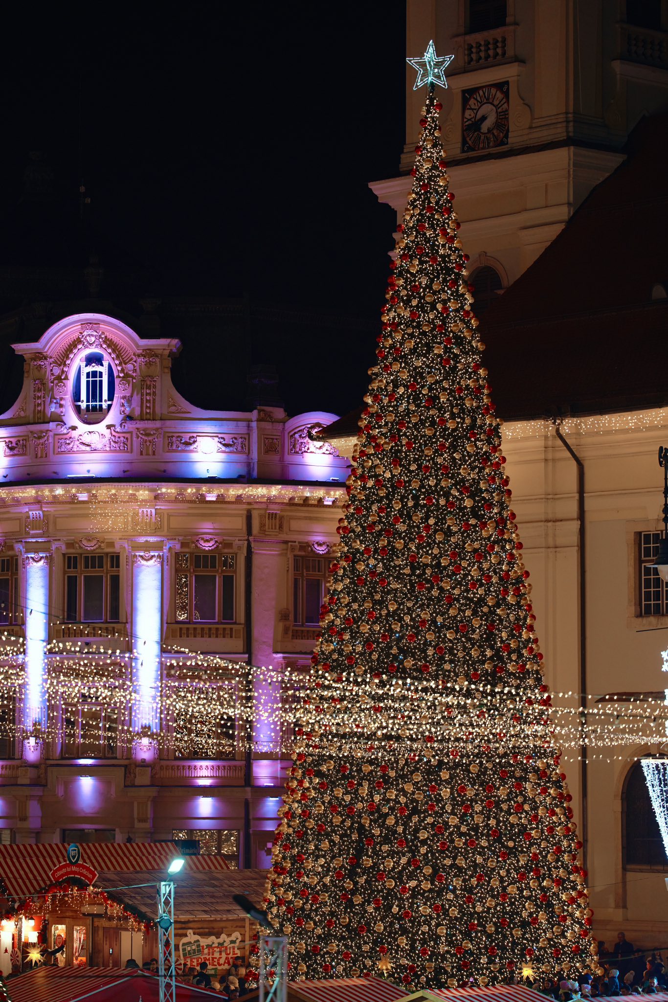 20 de lei o sarma la Târgul de Crăciun de la Sibiu. Ce prețuri sunt la Târgul de Crăciun de la Craiova. Urmează deschiderea Târgurilor de Crăciun de la Brașov, Cluj, București 4