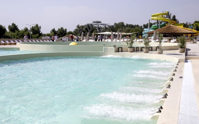 (Foto) Cel mai nou Aqua Park din România. A costat 6 milioane de euro 2