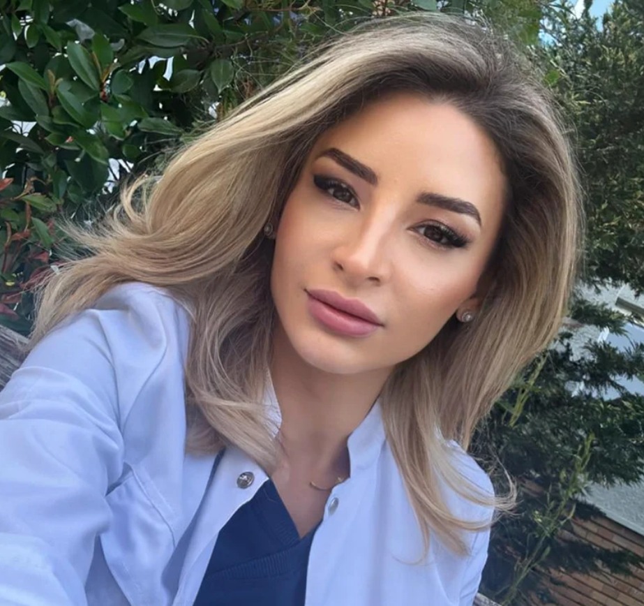 Doctorița Ștefania Szabo, găsită moartă în camera de gardă la doar 37 de ani. „Era în timpul activităţii azi-noapte, era de gardă”. Ultimul mesaj al doctoriței 1