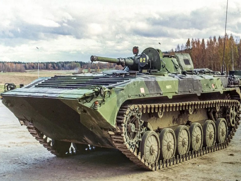 Germania aprobă trimiterea în Ucraina a 56 de tancuri. Care sunt de fapt TAB-uri vechi din RDG și un pic stricate 1