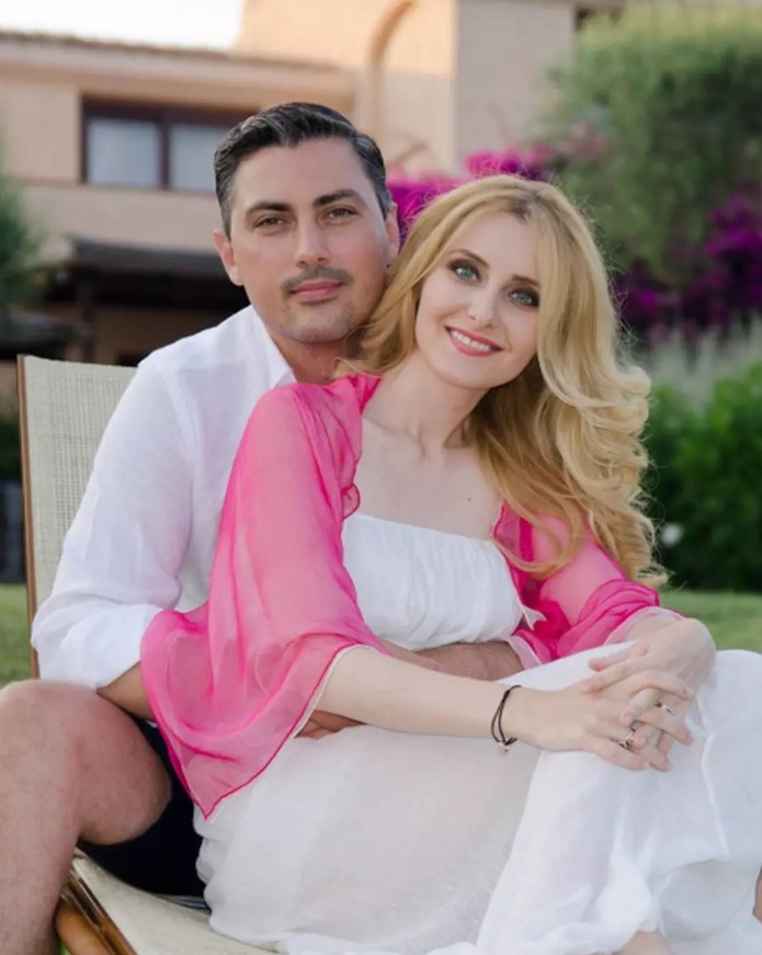 Întrebat direct dacă a înșelat-o pe Alina Sorescu, Alexandru Ciucu a răspuns cu jumătate de gură. Ce i-a lipsit în căsnicie. „Se pot găsi soluții și în situația asta, dar trebuie să se vrea de ambele părți” 1