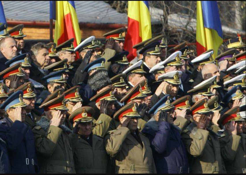 „Nu vorbim de 100–200 de lei”. Radu Miruţă, ministrul Apărării, despre pensiile militarilor: „Nu e nimeni mai special decât altul. Vreau să elimin nedreptăţile din interiorul sistemului” 1