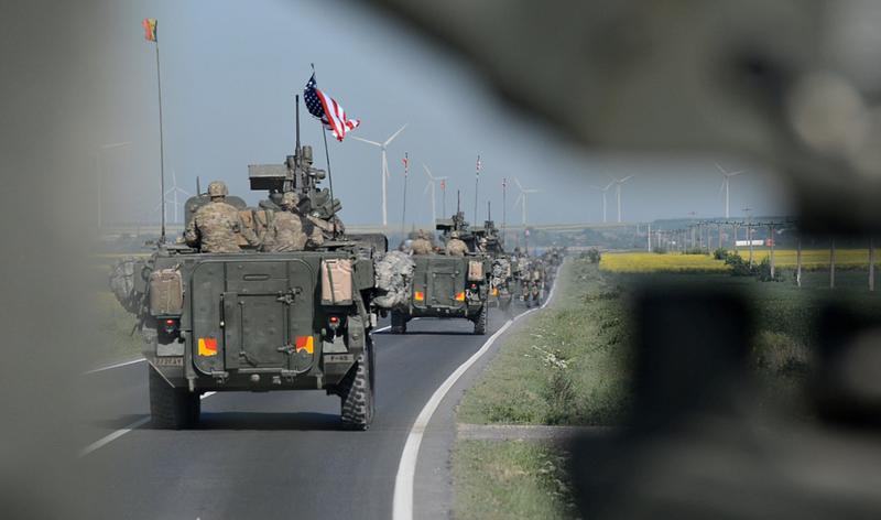 (Video) Cine sunt militarii americani cu blindate Stryker care vor veni în România 2