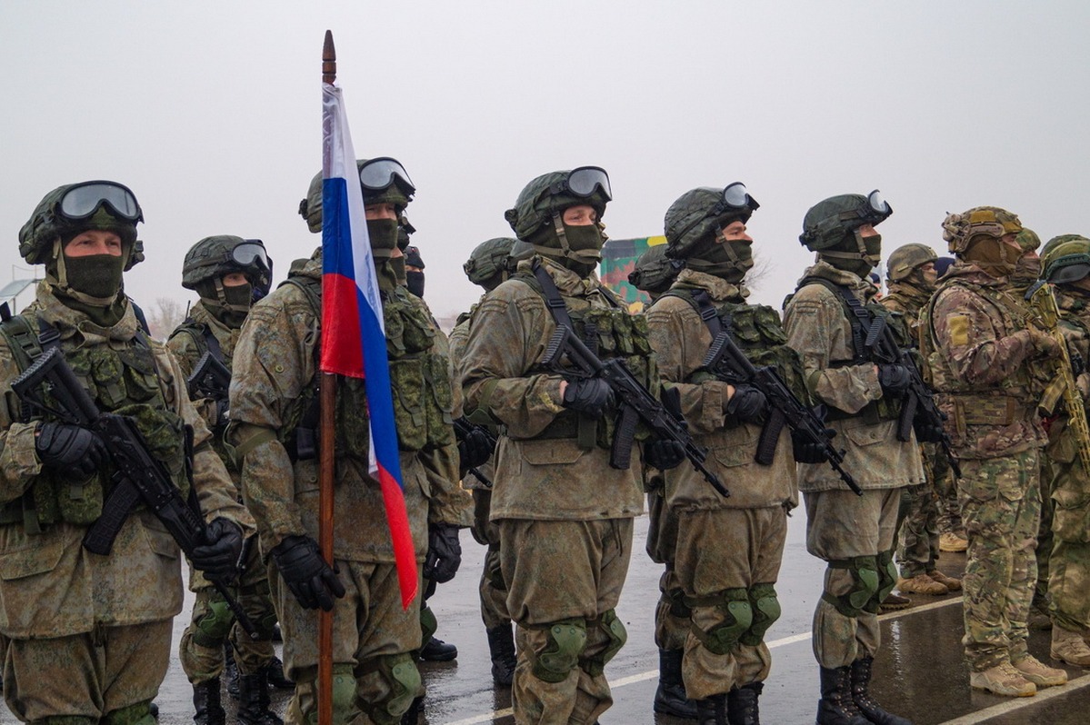 Vladimir Putin păcălit? Unii soldați ruși refuză să asculte ordinele. Consilierilor lui Putin le este frică să îi spună adevărul (șeful serviciu secret britanic GCHQ) 1